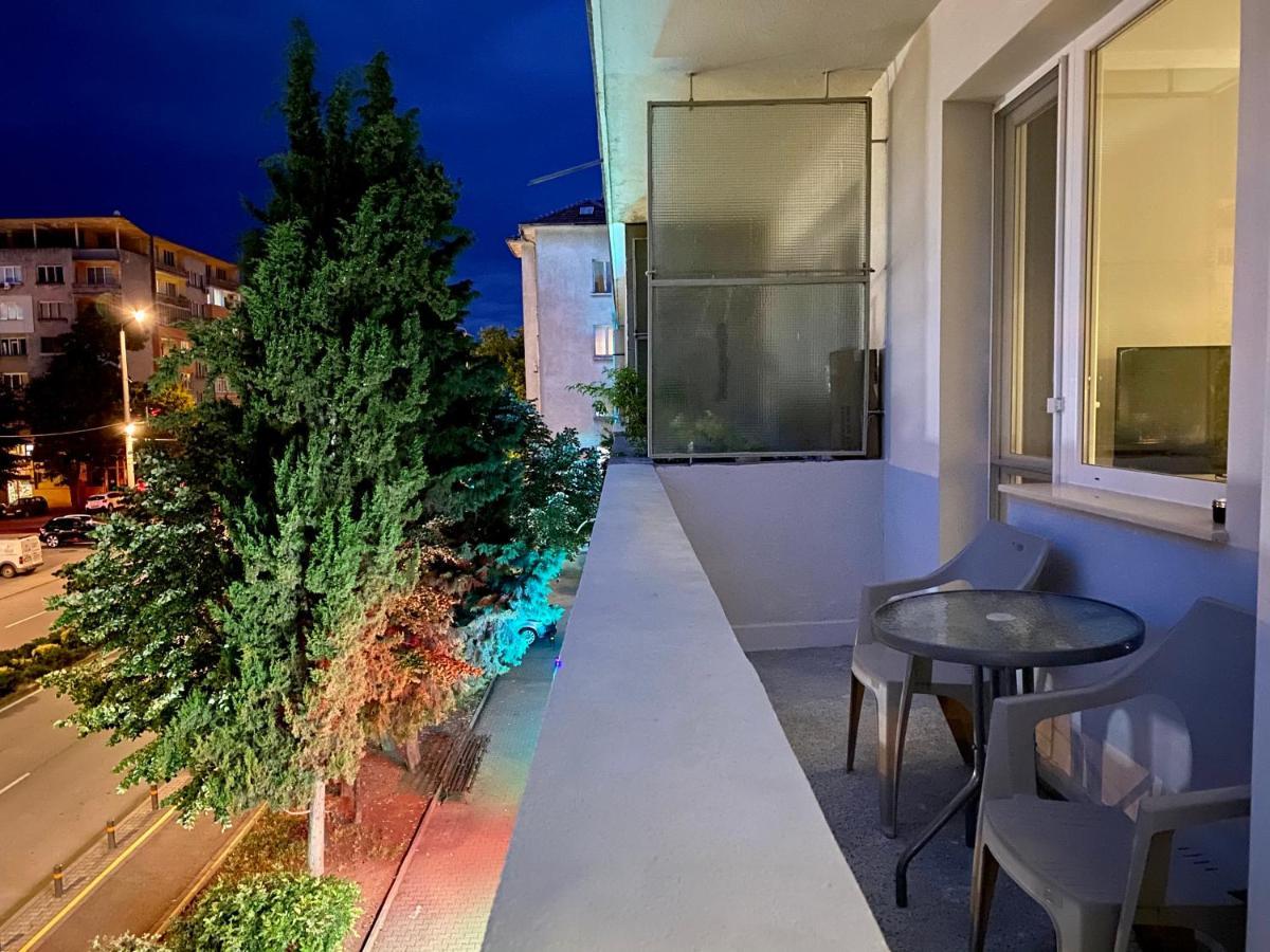 Stylish Top Centre Apartment For 4 Guests Стара-Загора Экстерьер фото